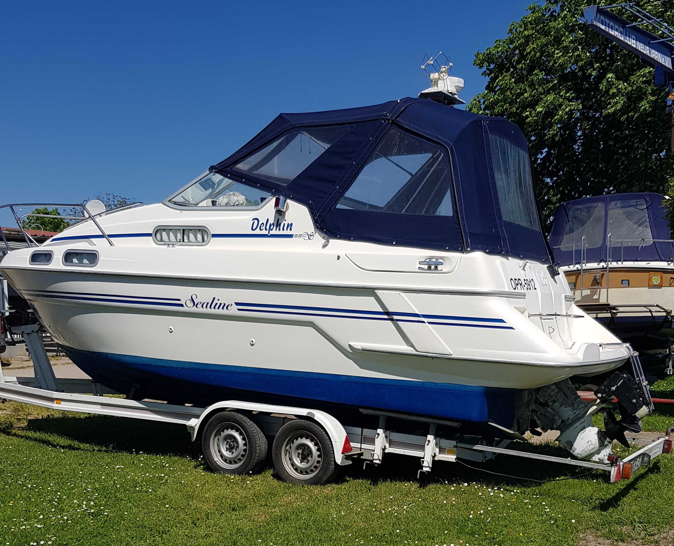 Sealine 220 Family