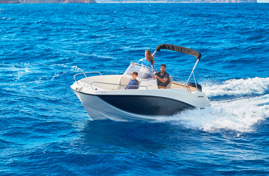 Quicksilver Activ 555 Open