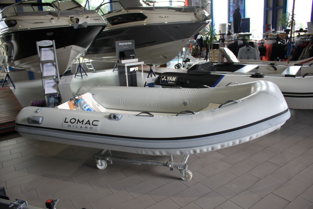 Lomac Tender 300 GFK-Festrumpfschlauchboot